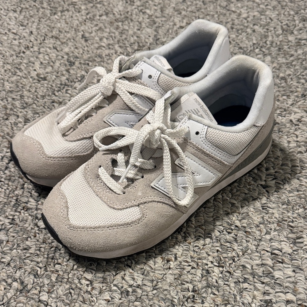 New Balance Light Gray & White Casual Sneakers 574